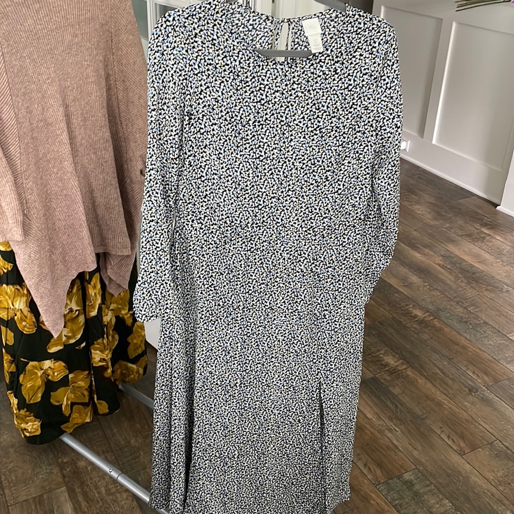 H&M Tie back dress